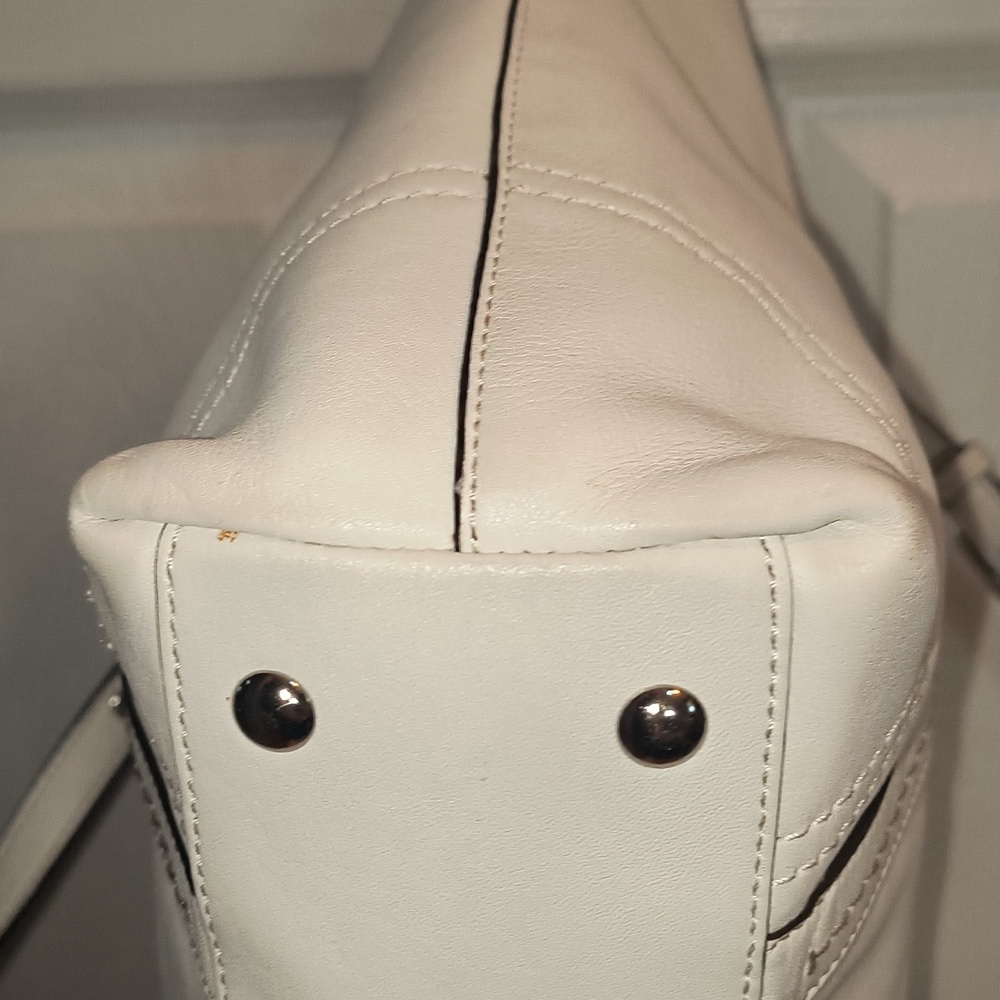 Coach Leather East West Gallery Tote F13098 - Picture 10 of 15